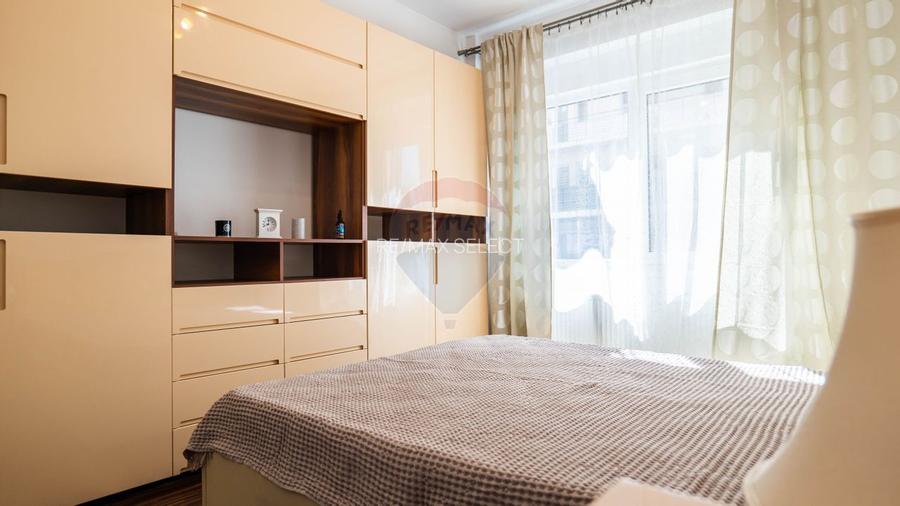 Dobroesti - vanzare apartament 3 camere, strada Marului - 18