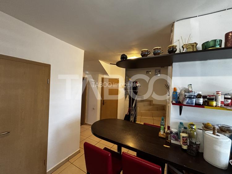 Casa tip insiruita de vanzare 100mpu 210mp teren   Sura Mica Sibiu - 16