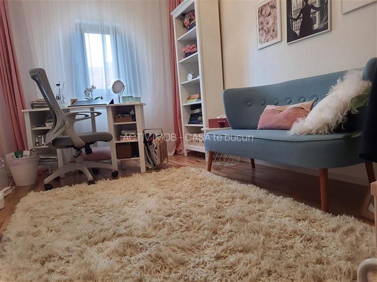 4 cam Floreasca, plus 1 cam mansarda(birou), in vila, curte, garaj - 21