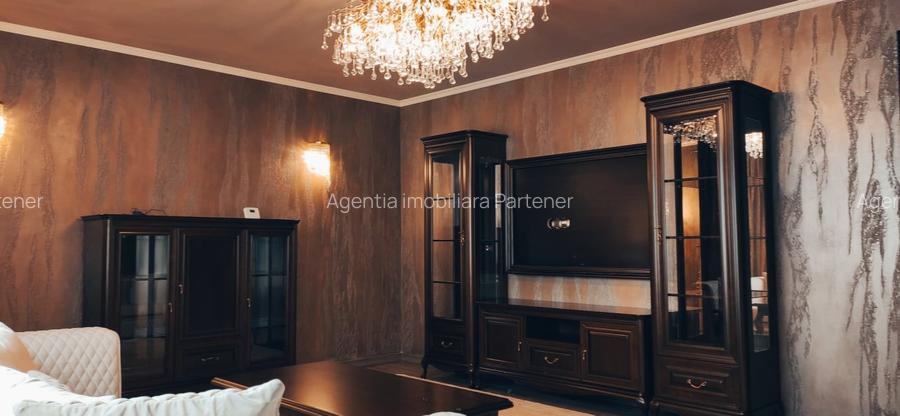 Penthouse Pitesti UltraCentral , mobilat / utilat Premium + Garaj ! - 3
