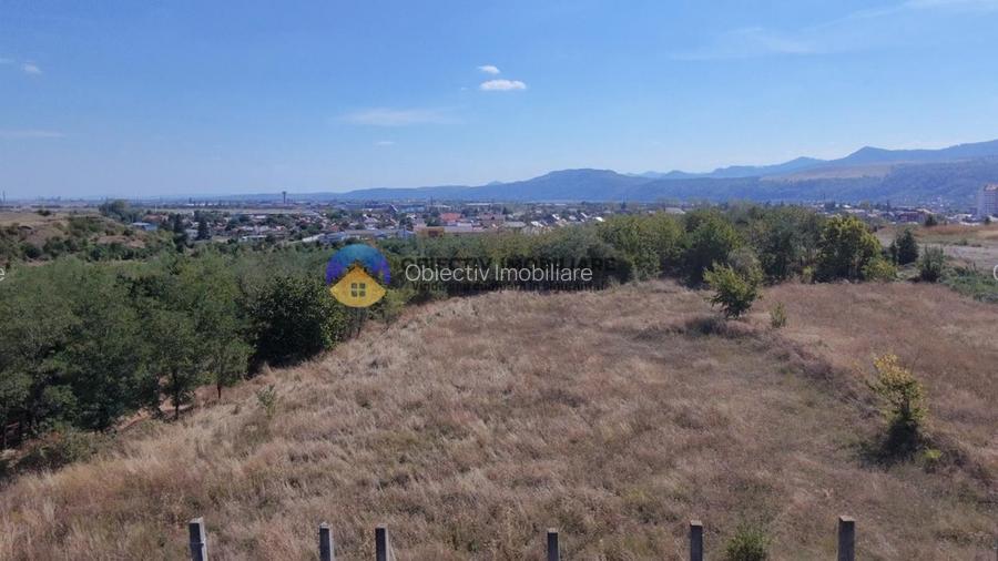 Teren intravilan 1100 mp - zona 1 Mai - 2