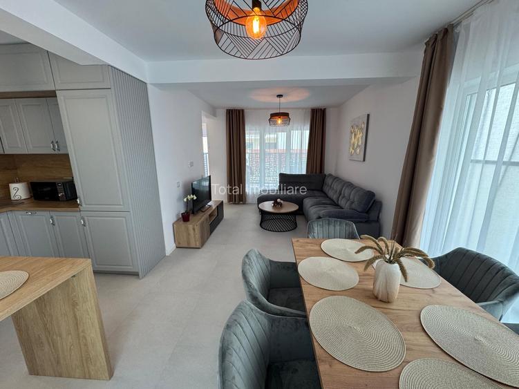 CASA INDIVIDUALA CUPLATA MOBILATA SI UTILATA STR. PALTINIS 52 - 59