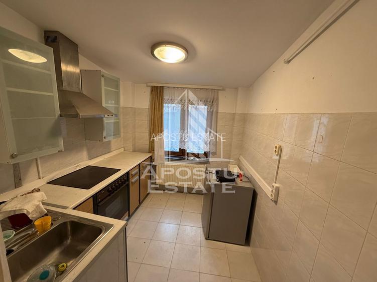 Duplex cu 3 camere, 2 bai, 2 bucatarii, teren 222 mp, zona Elisabetin - 8