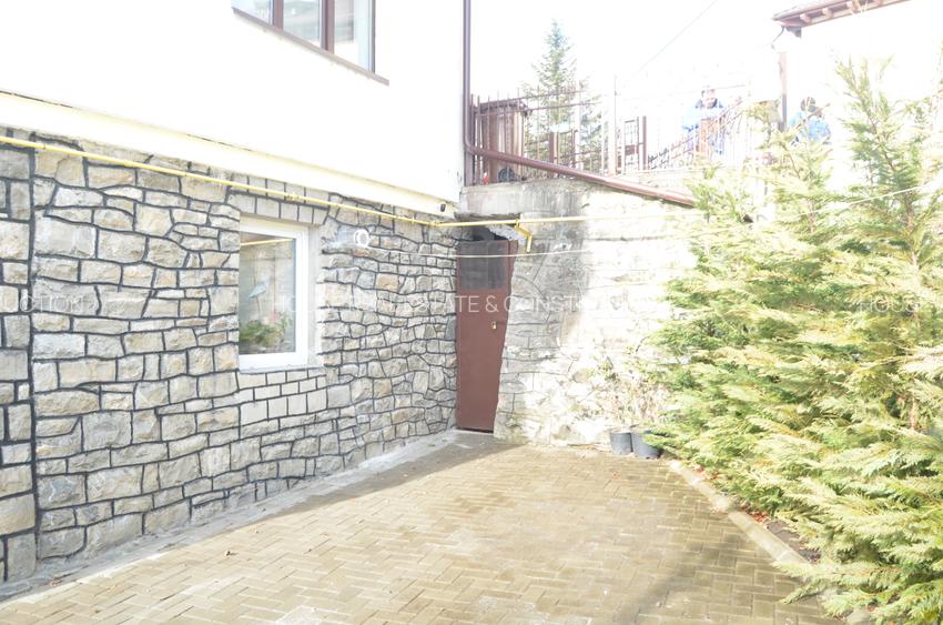 Apartament cu 2(doua)camere in vila plus teren - 8