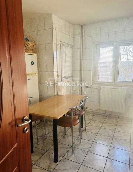 3 camere decomandat,  3/4, 77mp-Drumul Sarii - 10