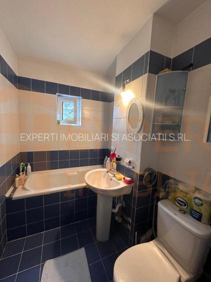 Apartament 4 camere de vanzare, in zona Faleza Nord - 6