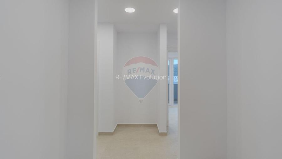 Clinica medicala-9 cabinete- URBAN PLAZA - bloc 15 parter! - 32