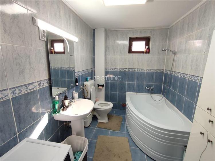 Vanzare duplex in vila, 3 camere, mobilat si utilat  Plumbuita, cu CT - 5