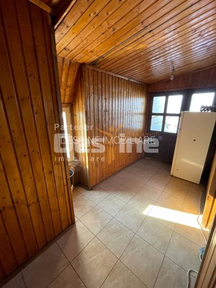 Casă la curte P+M – Sector 5 - 2