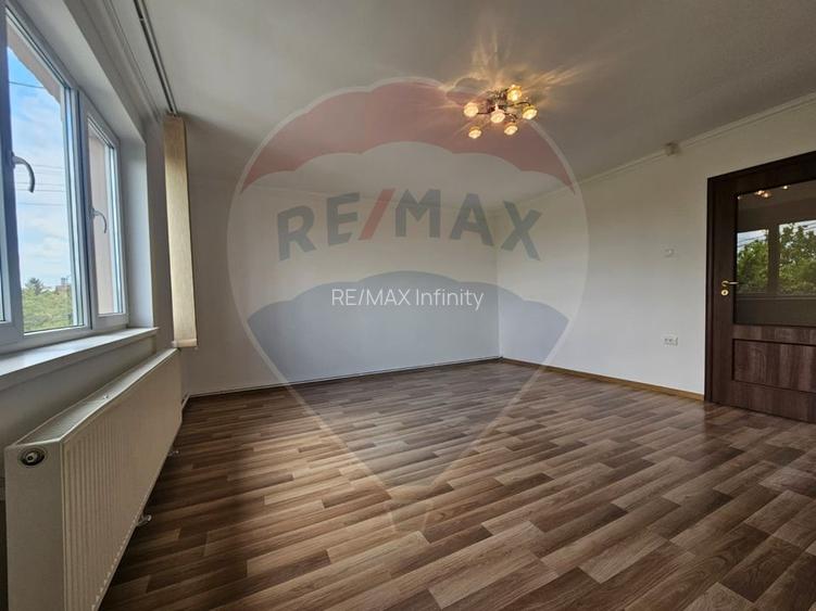 Casă / Vilă cu 4 camere de închiriat în zona Andrei Muresanu - 12