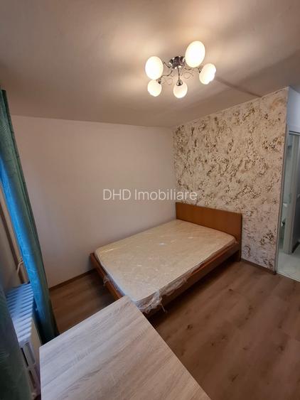 Camera de camin cu baie proprie,etaj 2,zona Bularga,totul nou - 2