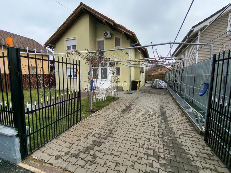 Casa individuala de vânzare zona linistita doar cu case - 11