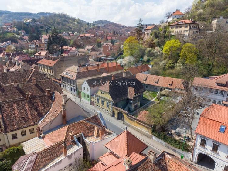 Casă / Vilă cu 3 camere parte din proiectul Muzeul Caselor Nespuse - 6
