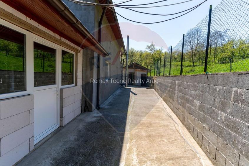 Casă / Vilă Sesuri, jud Hunedoara - 21