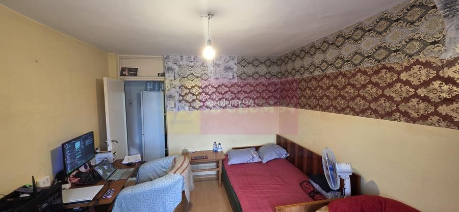 Garsoniera cu birou si balcon de vanzare in Campina - 2