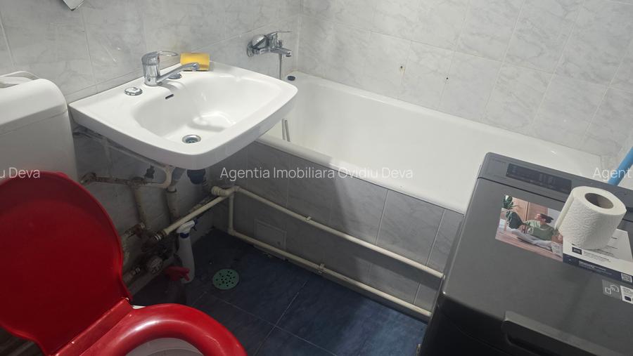 Vand  garsoniera in Deva, zona Dacia, etaj 1, bloc de 4 etaje, usa metalica, - 8