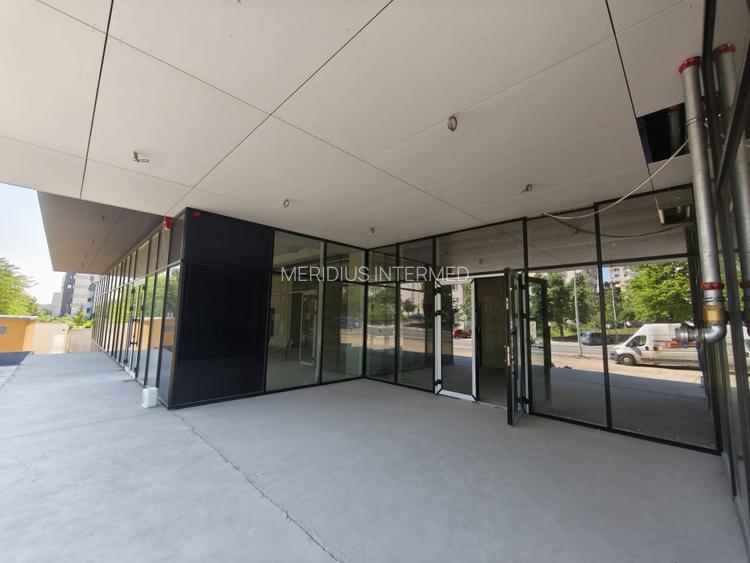 Închiriere studio totul nou Universitate - - 27