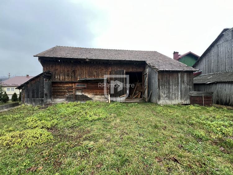 De vanzare casa, atelier fierarie, 4 anexe - 2507 mp in Manastirea Humorului - 13