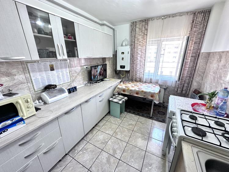 APARTAMENT 3 CAMERE I DECOMANDAT I ETAJ 2 I MOBILAT I CETATE STADION I - 10