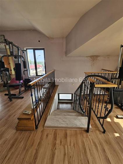 SPATIU DE INCHIRIAT IN ONESTI LANGA GARA, ZONA DE JOS - 18