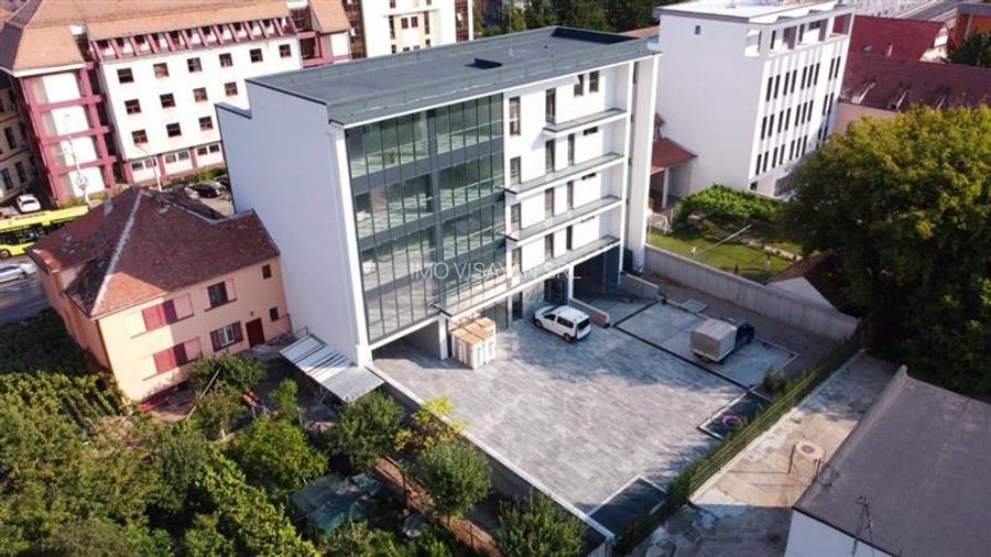 cladire 1800 mp+82 loc.parcare,ultracentral, Sibiu,comision 0 - 5