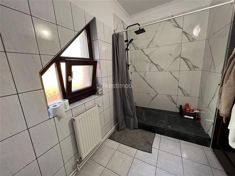 Casa de inchiriat in zona Moca de 380 mp utili, cu piscina si curte de 733 mp - 7