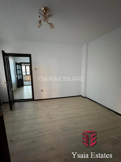 OCAZIE LA VANZARE - CASA CARAMIDA 6 CAMEE - ZONA ICIL - - 30