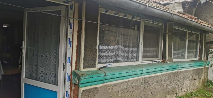 Casă batranească de vânzare  - 7