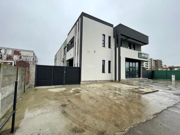 Închiriere spatiu  comercial  - 4