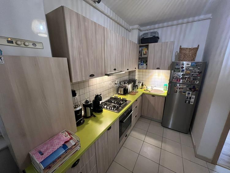 Mobilat si utilat. Bucatarie separata. Pozitie excelenta. Asfalt - 6