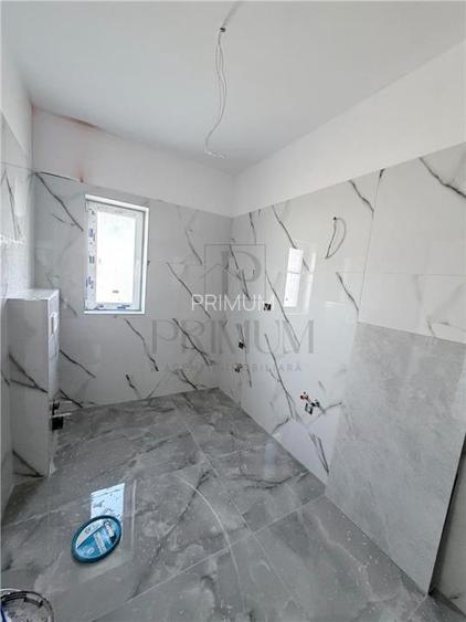 DUPLEX CU 3 BAI - TEREN 375 MP - BUCATARIE INCHISA - 10