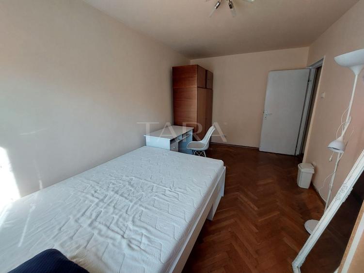 EXCLUSIVITATE. Apartament  4 camere decomandate, zona Primaverii.