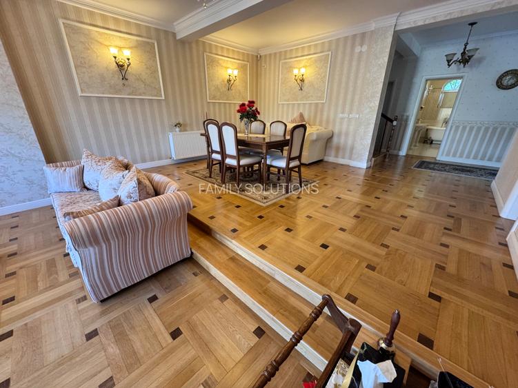 Casa deosebita sector 4 P+1+M. 6 cam.Util 418mp. Teren 1638mp - 24