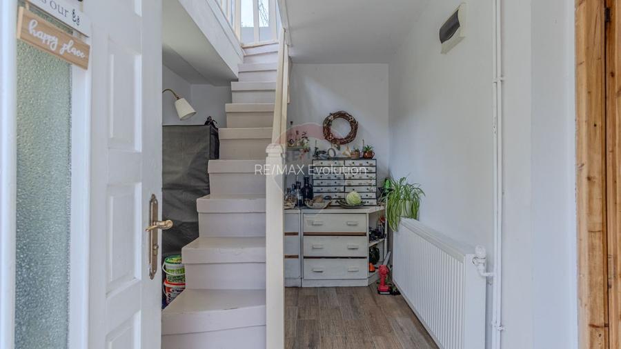 Vilă turistică de vânzare la 5 minute de CASTELUL BRAN | COMISION 0% - 19