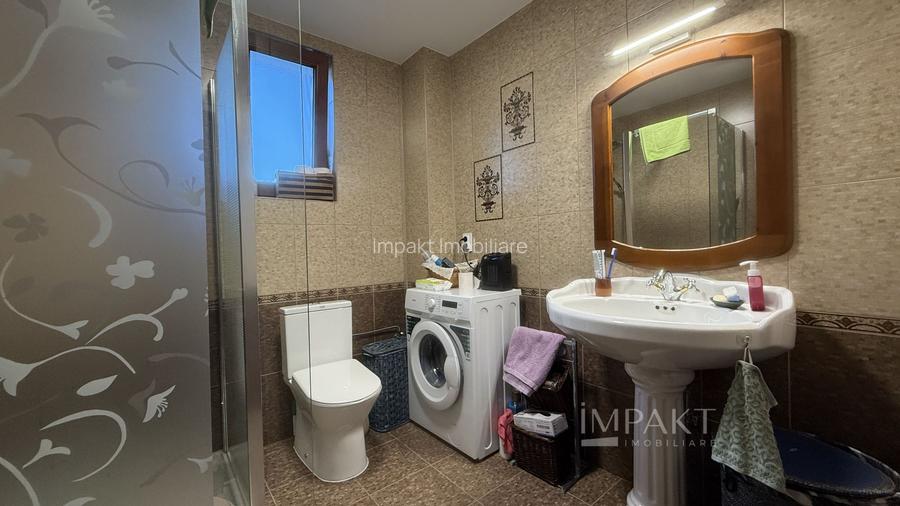 Vila deosebita cu 5 camere pe o strada privata in Borhanci - 6