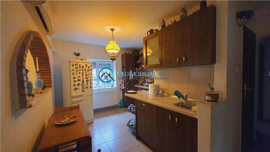 Royal Imobiliare - Vanzare apartament 4 camere zona Cioceanu - 19