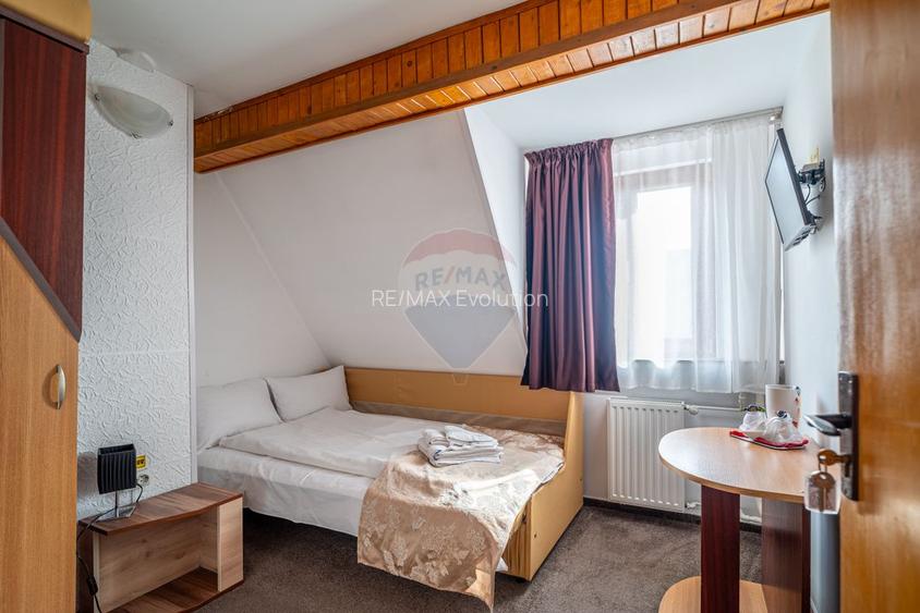 Apartament Busteni – Etaj Integral Vilă – 4 Camere - 5