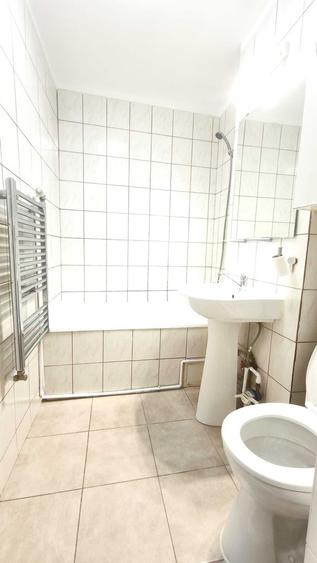 Închiriez apartament 2 camere,  Piața Bobocica -Vitan, centrală - 6