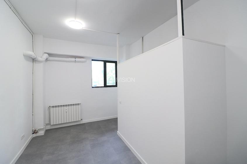 Spațiu comercial-office – Bulevardul Decebal - 9