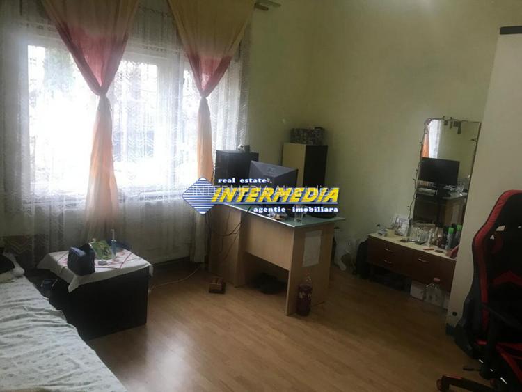 Casa de vanzare cu 3 camere in Alba Iulia zona Centru - 11