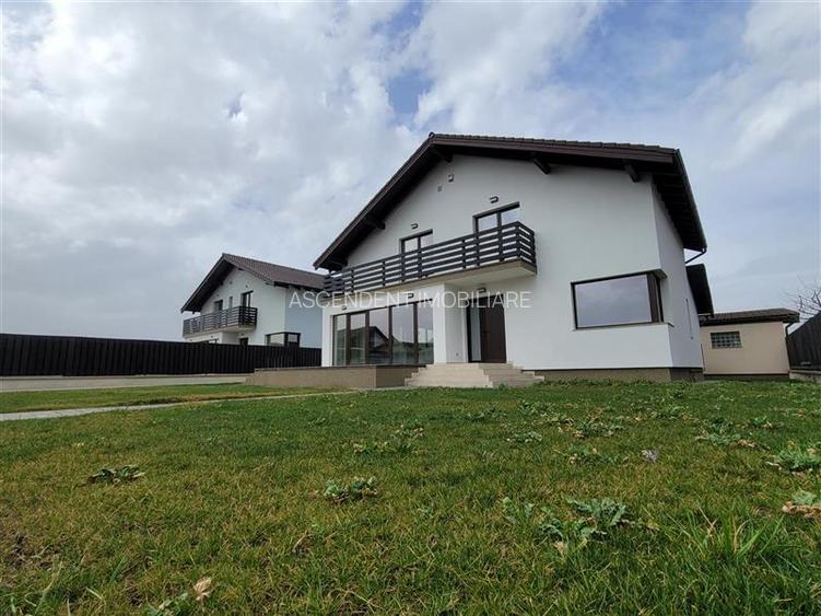 Casa pe 5 camere, constructie noua, 600mp teren, Harman, Brasov - 12