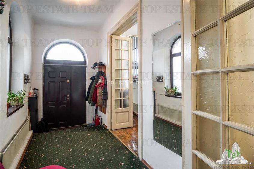 Vila de vanzare  - Zona Victoriei | Pretabil birouri, clinica sau rezidential - 4