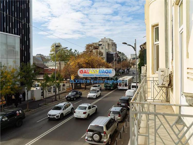 L-Heritage Collection: City View (Regim Hotelier) - Romana - 10