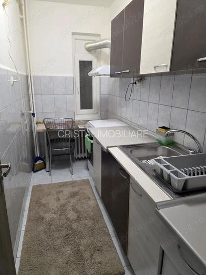 Garsonieră decomandată, parter înalt, mobilată complet, zonă liniștită Vitan - 5