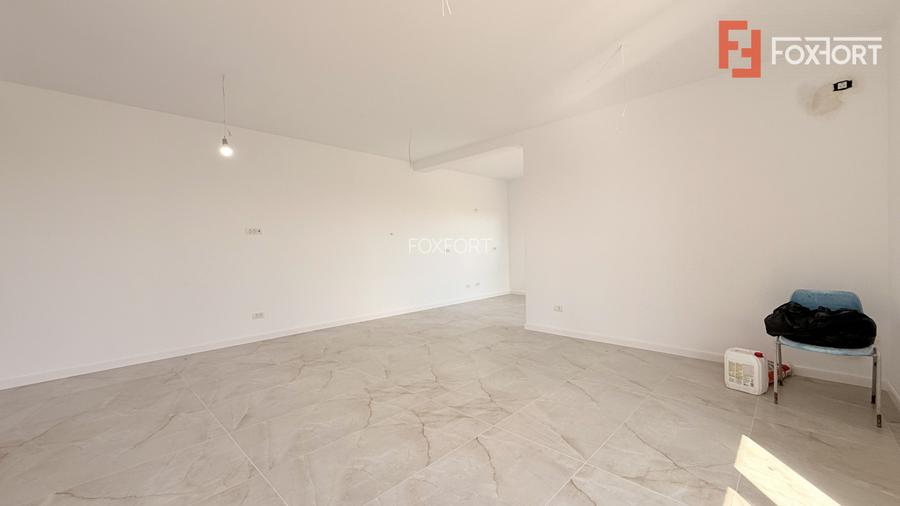 Duplex de vanzare, 3 camere + 2 bai - 96 mp - Mosnita Noua - 4
