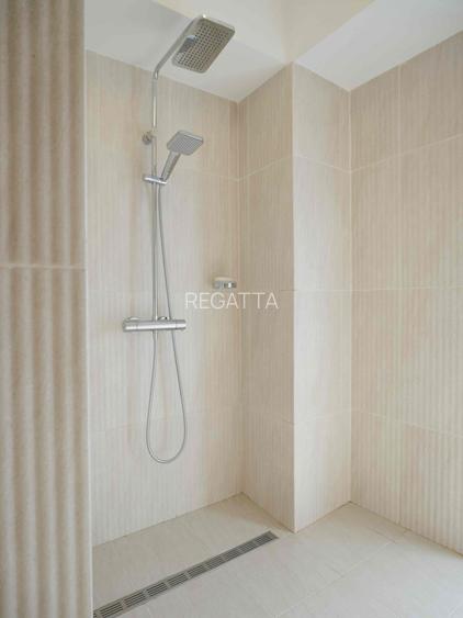 VILA DEOSEBITA CU PISCINA si GARAJ - 18