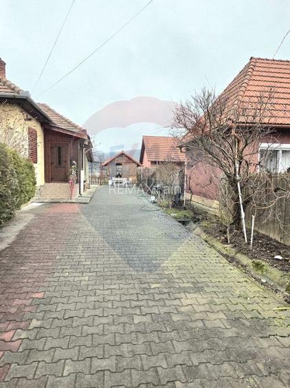 Casa cu 5 camere de vanzare in centrul orasului Talmaciu - 46