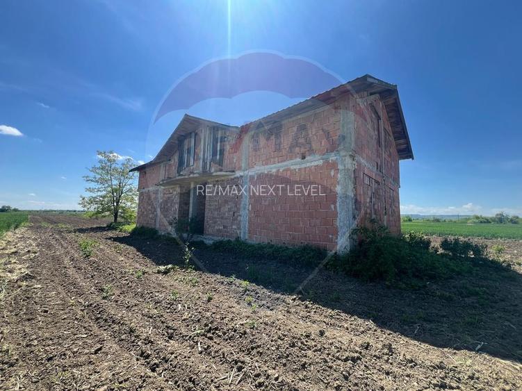 Casă / Vilă cu 5 camere de vânzare - 4