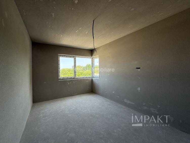 Case cuplate la liziera padurii , ideale pentru 2 familii ! - 22