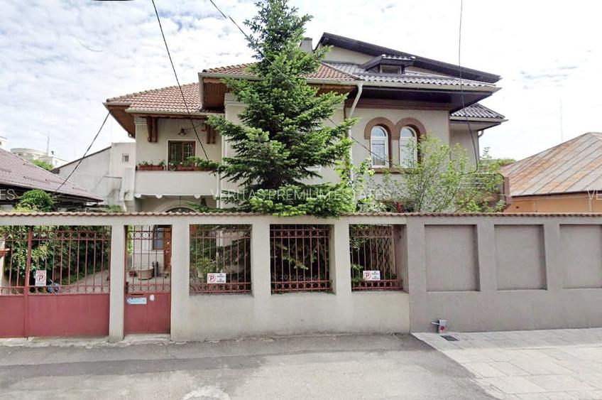 Vila de inchiriat pentru birouri, Unirii rond Alba Iulia, curte - 15